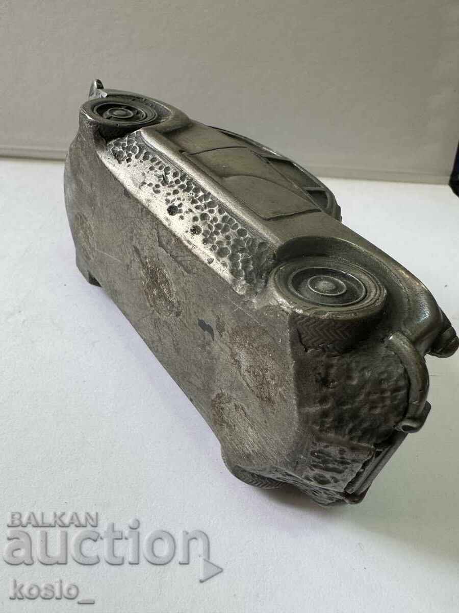 Old metal car paperweight - 5