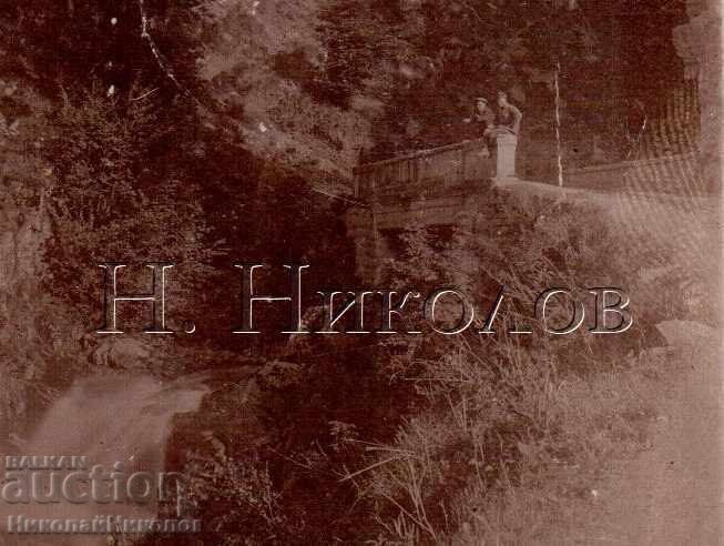 Аукцион 1925 СТАРА СНИМКА ЮНДОЛА ГЕШОВА ПЛАНИНА ВОДОПАД Д493 Аукцион 1925 СТАРА СНИМКА ЮНДОЛА ГЕШОВА ПЛАНИНА ВОДОПАД Д493