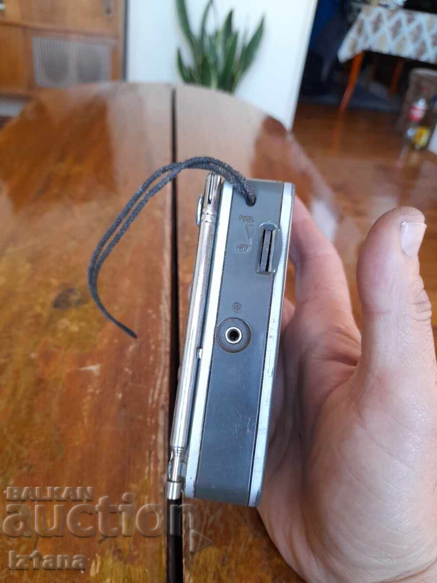 Auction Old radio, SONY radio receiver Auction Old radio, SONY radio receiver