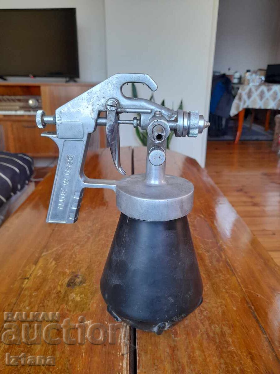 Auction Old compressor spray gun for painting Auction Old compressor spray gun for painting
