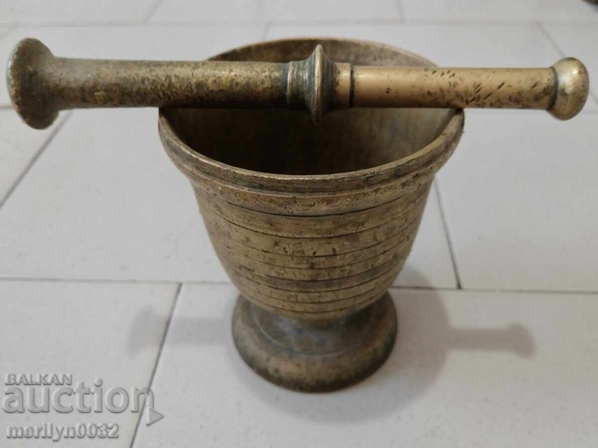 Delivery of Old bronze mortar with pestle, mortar Delivery of Old bronze mortar with pestle, mortar
