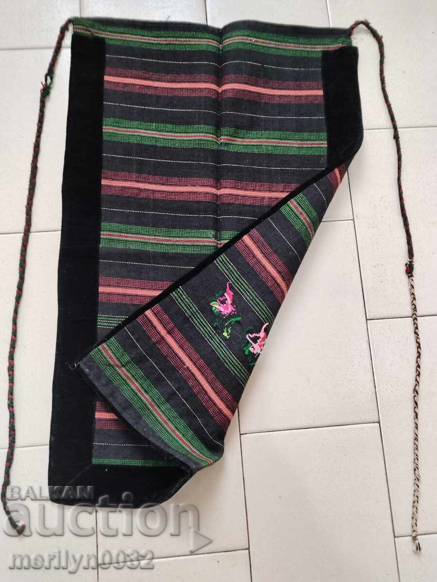 Auction  Old apron tinsel embroidery, costume, cloth