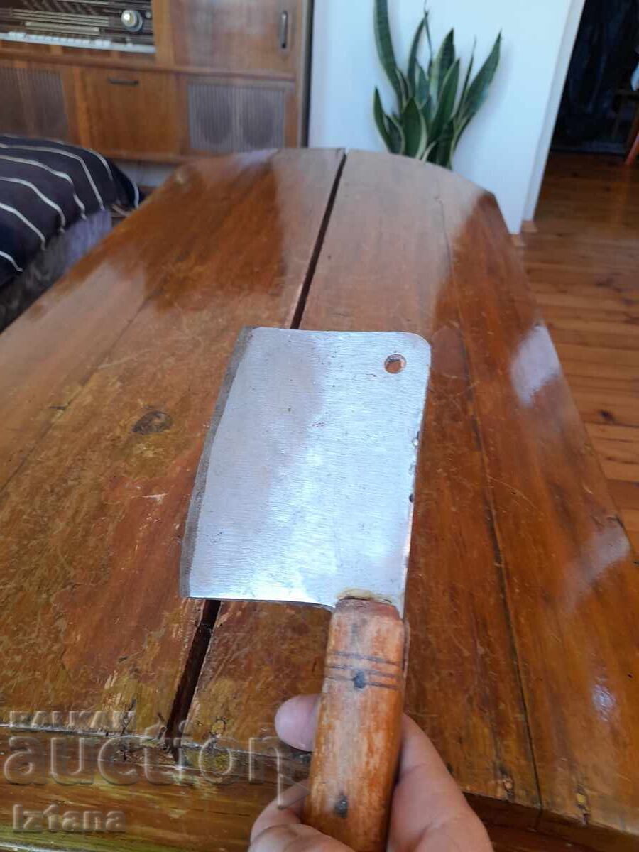 Γέρος σάτυρος με τιμή 47.00 BGN | € 24.03