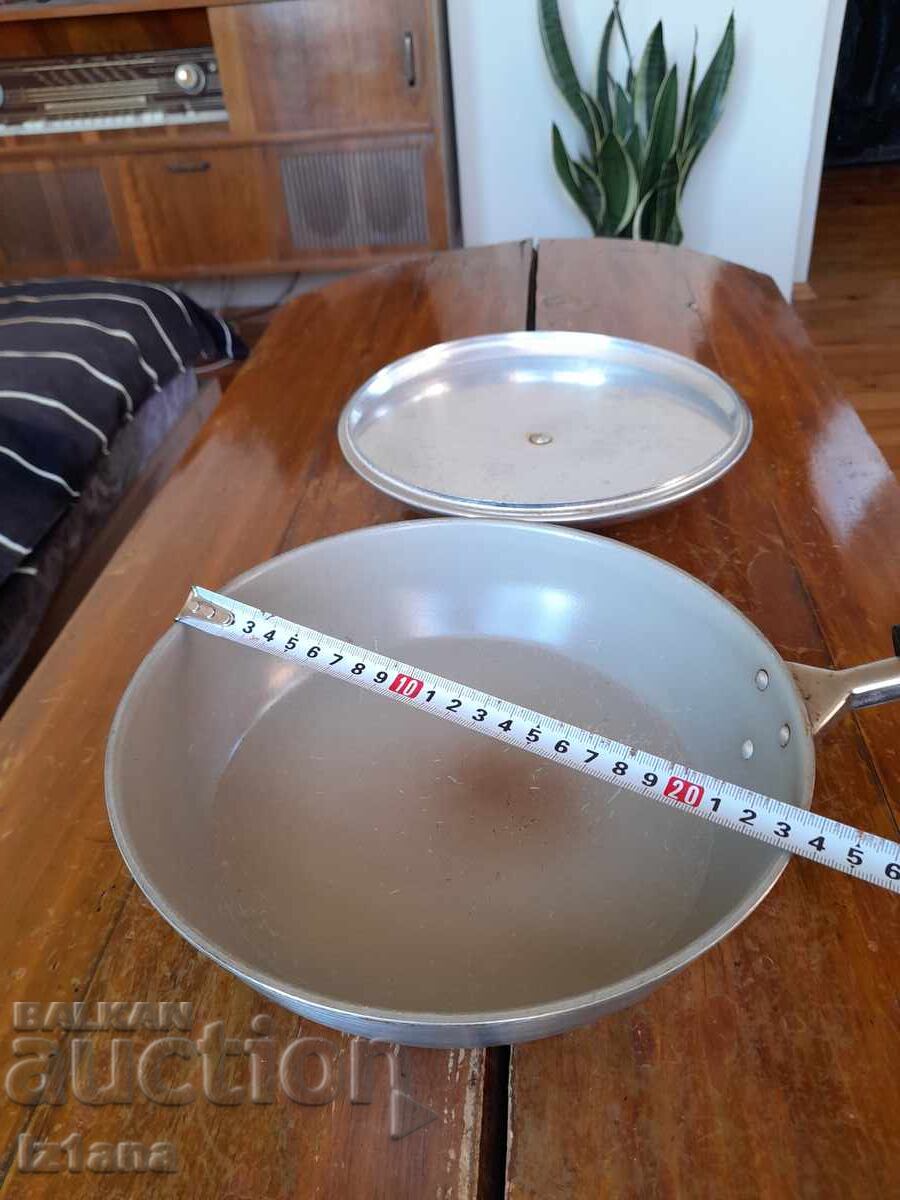 Auction Old aluminum pan Auction Old aluminum pan