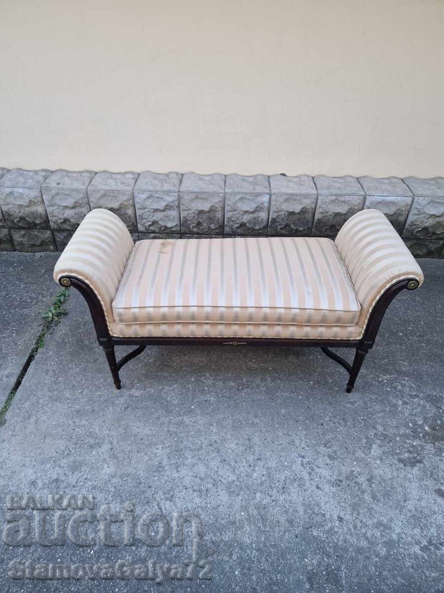 Great antique Spanish branded sofa bed with price 688.00 BGN | € 351.77 Great antique Spanish branded sofa bed with price 688.00 BGN | € 351.77