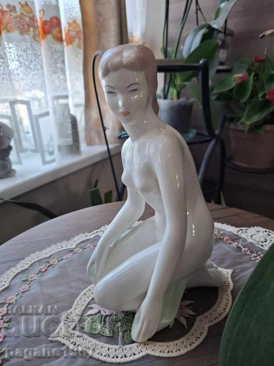 Παράδοση Ουγγρικό άγαλμα από πορσελάνη