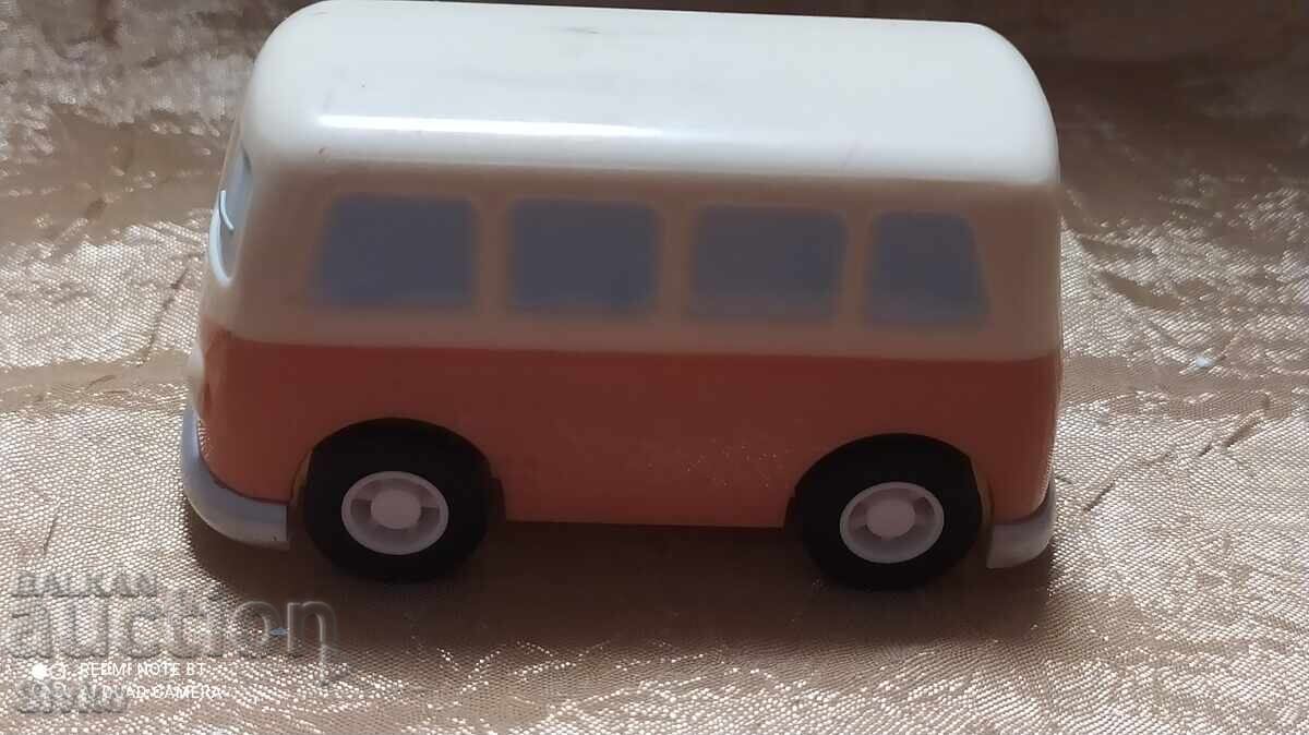 Delivery of Toy pram minibus Delivery of Toy pram minibus