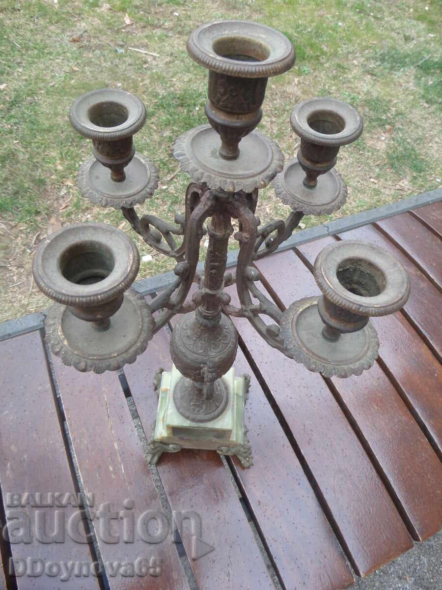 Стар свещник с цена 95.00 лв. | € 48.57 Стар свещник с цена 95.00 лв. | € 48.57