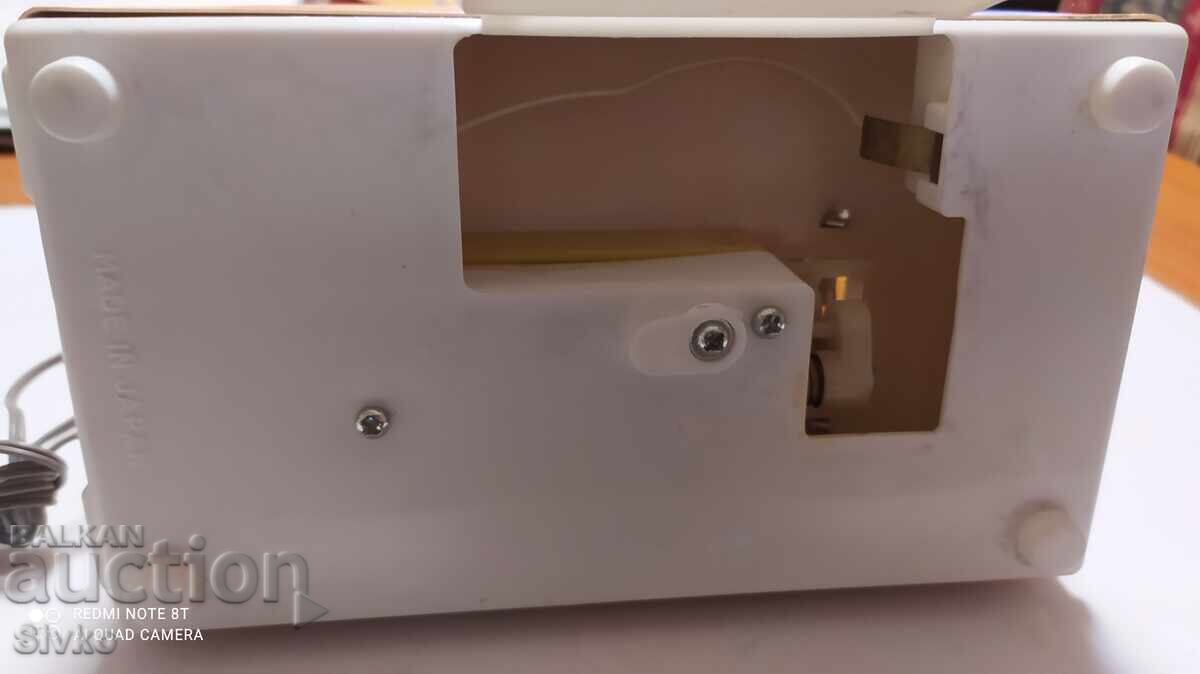 Toy Japanese sewing machine with batteries - 5 Toy Japanese sewing machine with batteries - 5