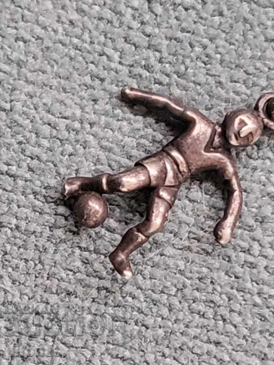Lanț antic din argint cu un jucător de fotbal cu preț € 15.00 | 29.34 BGN