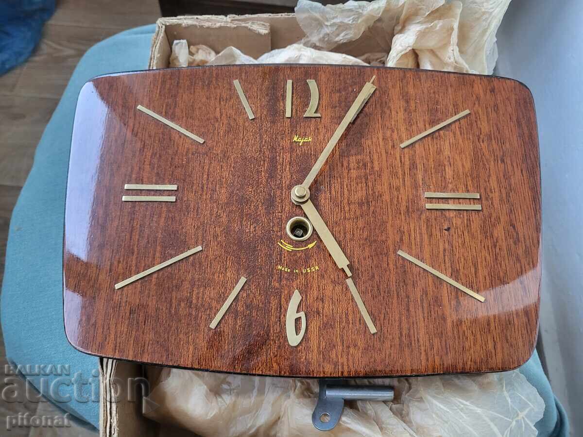 Wall clock MAYAK USSR Wall clock MAYAK USSR