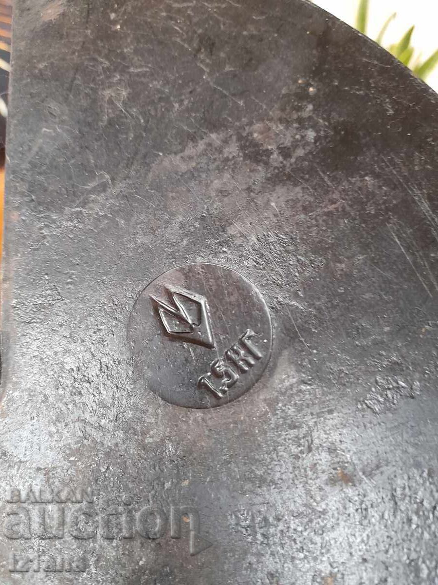 Auction An old hoe Auction An old hoe