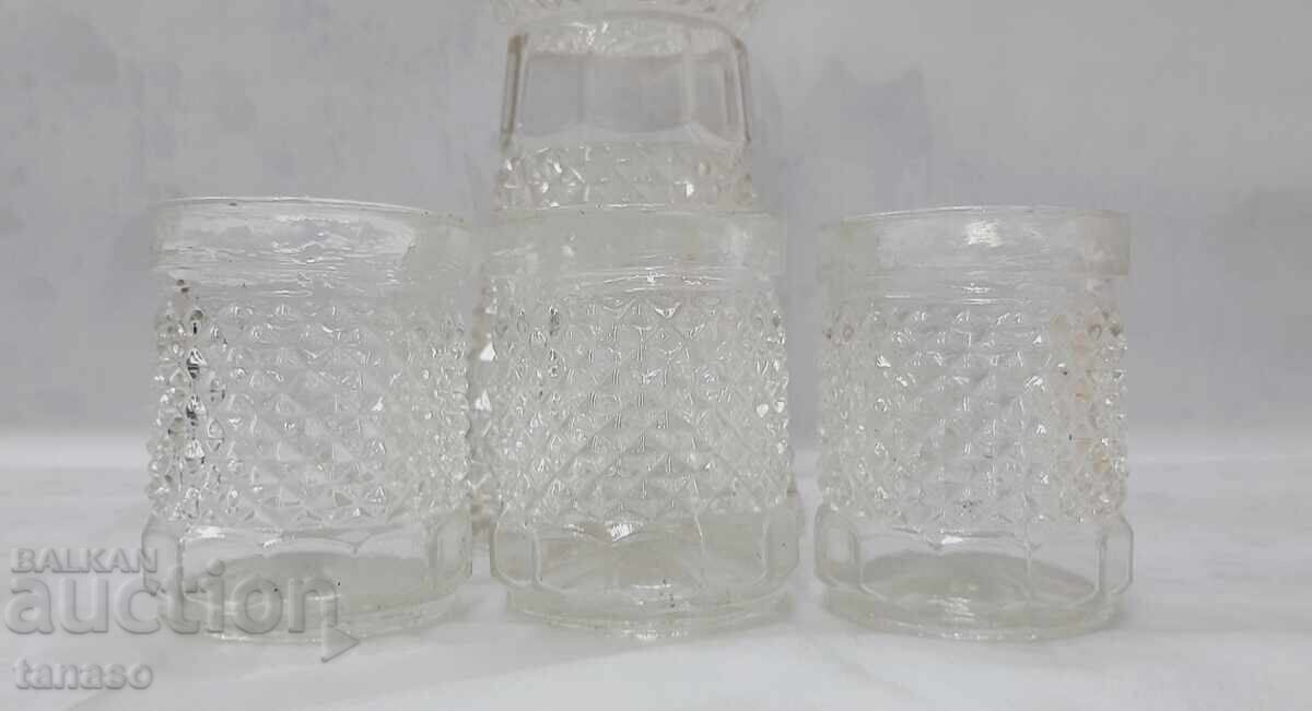 Παράδοση Γυάλινη καράφα με 3 φλιτζάνια (2,2)