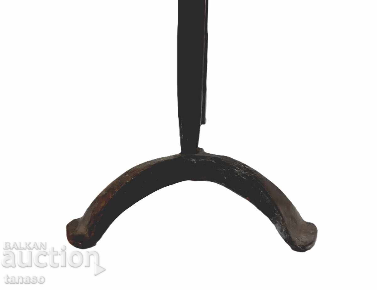 Delivery of Old wrought iron candlestick (1.3)
