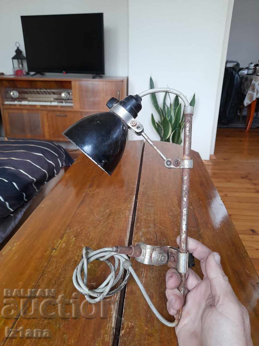 Old table lamp with price 12.00 BGN | € 6.14 Old table lamp with price 12.00 BGN | € 6.14