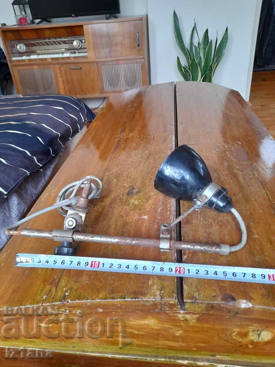 Delivery of Old table lamp Delivery of Old table lamp