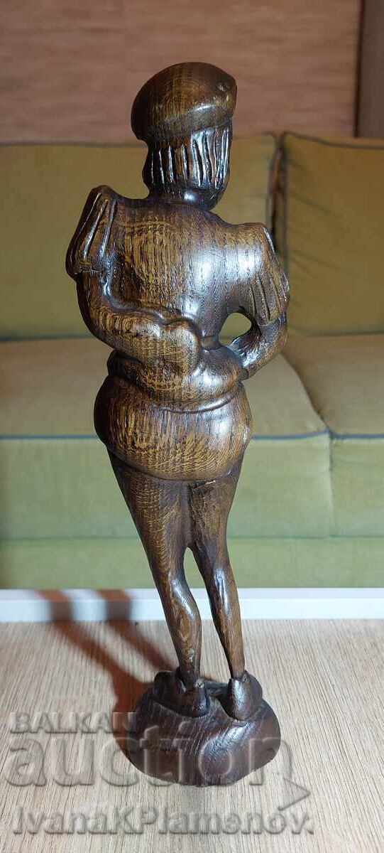 Delivery of Woodcarving for connoisseurs, height 33cm