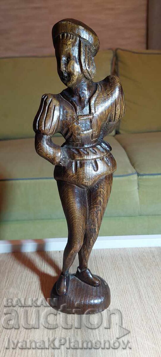 Woodcarving for connoisseurs, height 33cm