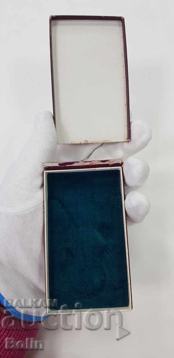 Cutia Regală pentru Medalia de Bronz a Meritului cu Coroană - 7 Cutia Regală pentru Medalia de Bronz a Meritului cu Coroană - 7