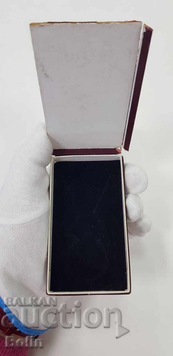 Royal Box for Silver Medal of Merit with Crown - 6 Royal Box for Silver Medal of Merit with Crown - 6