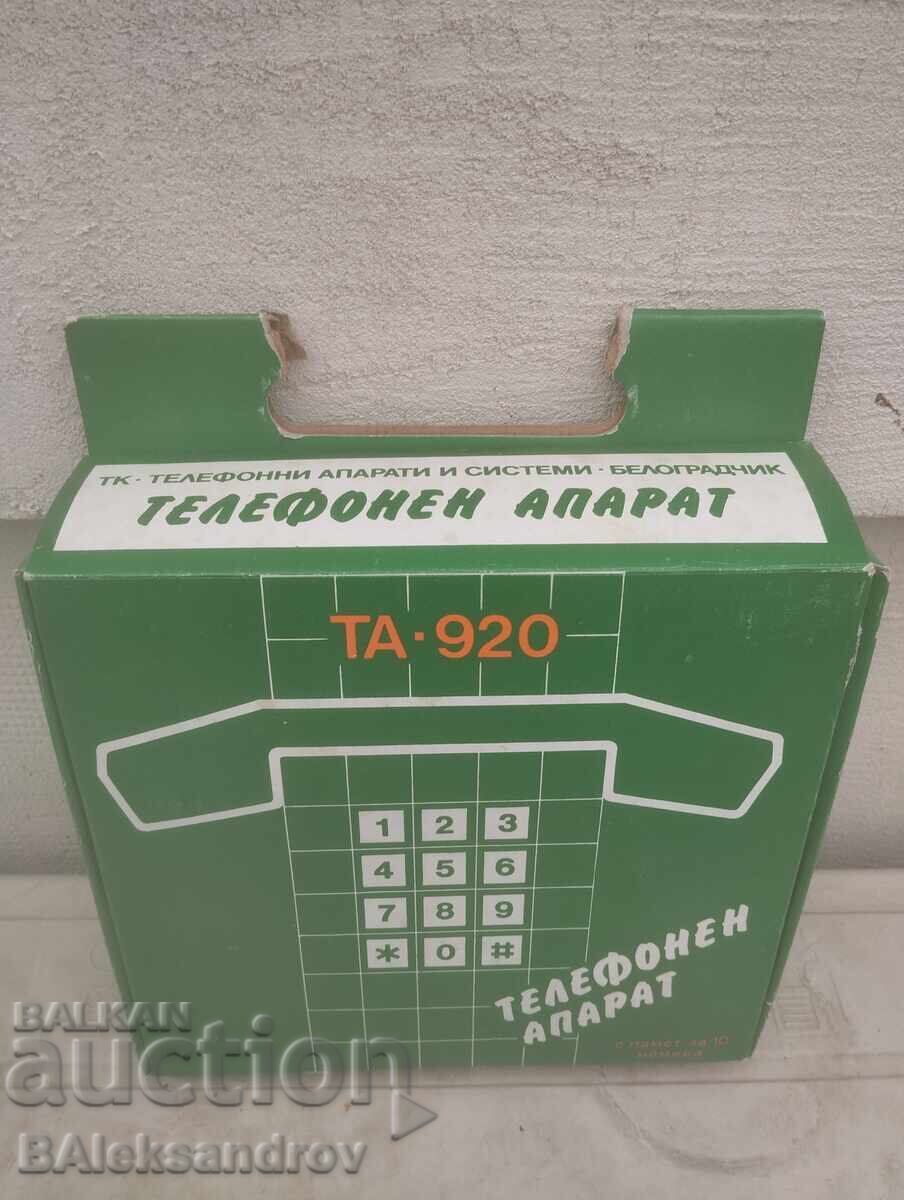 Auction Old unused phone in box Auction Old unused phone in box