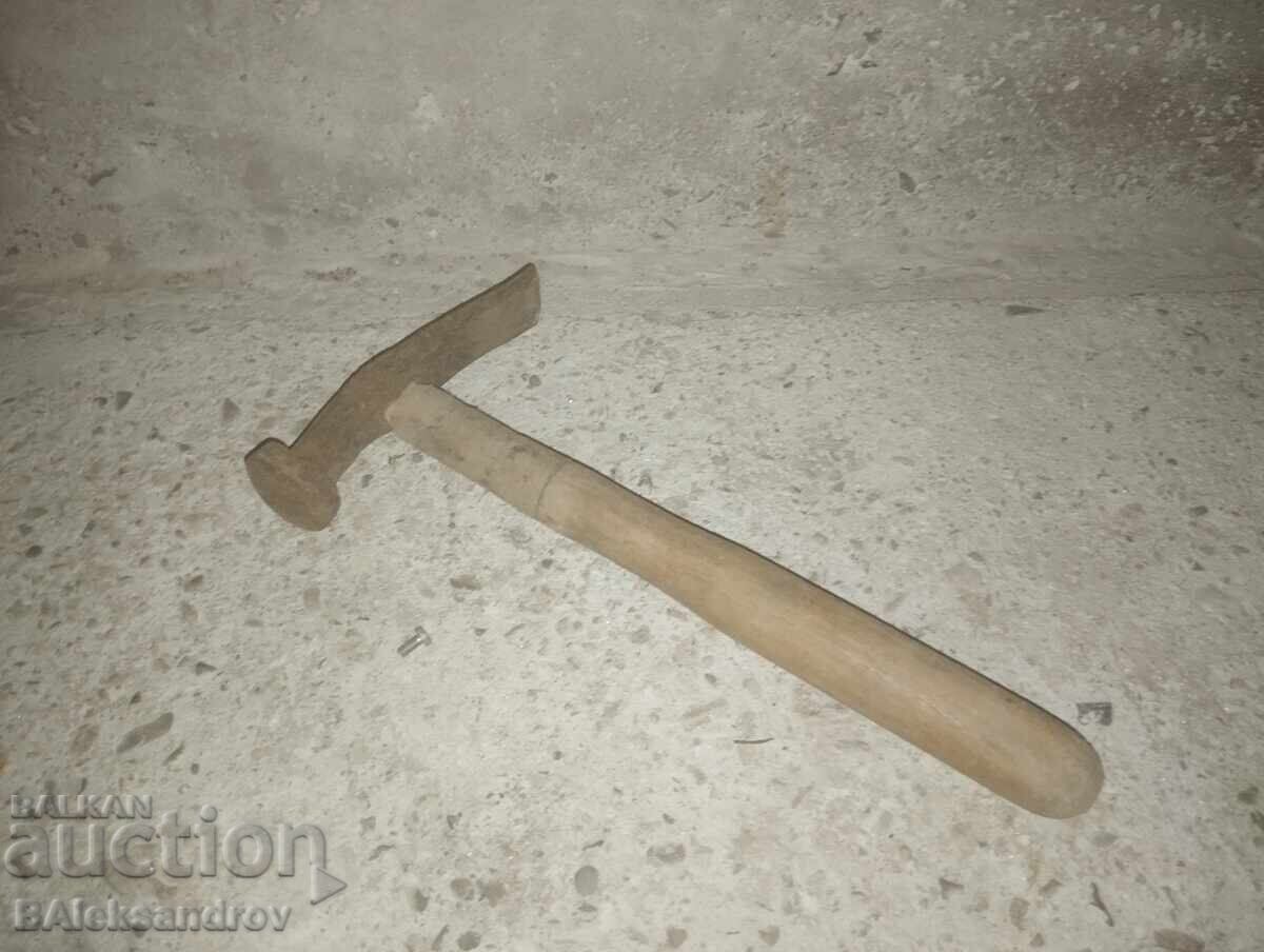 Old shoemaker's hammer with price 5.00 BGN | € 2.56 Old shoemaker's hammer with price 5.00 BGN | € 2.56