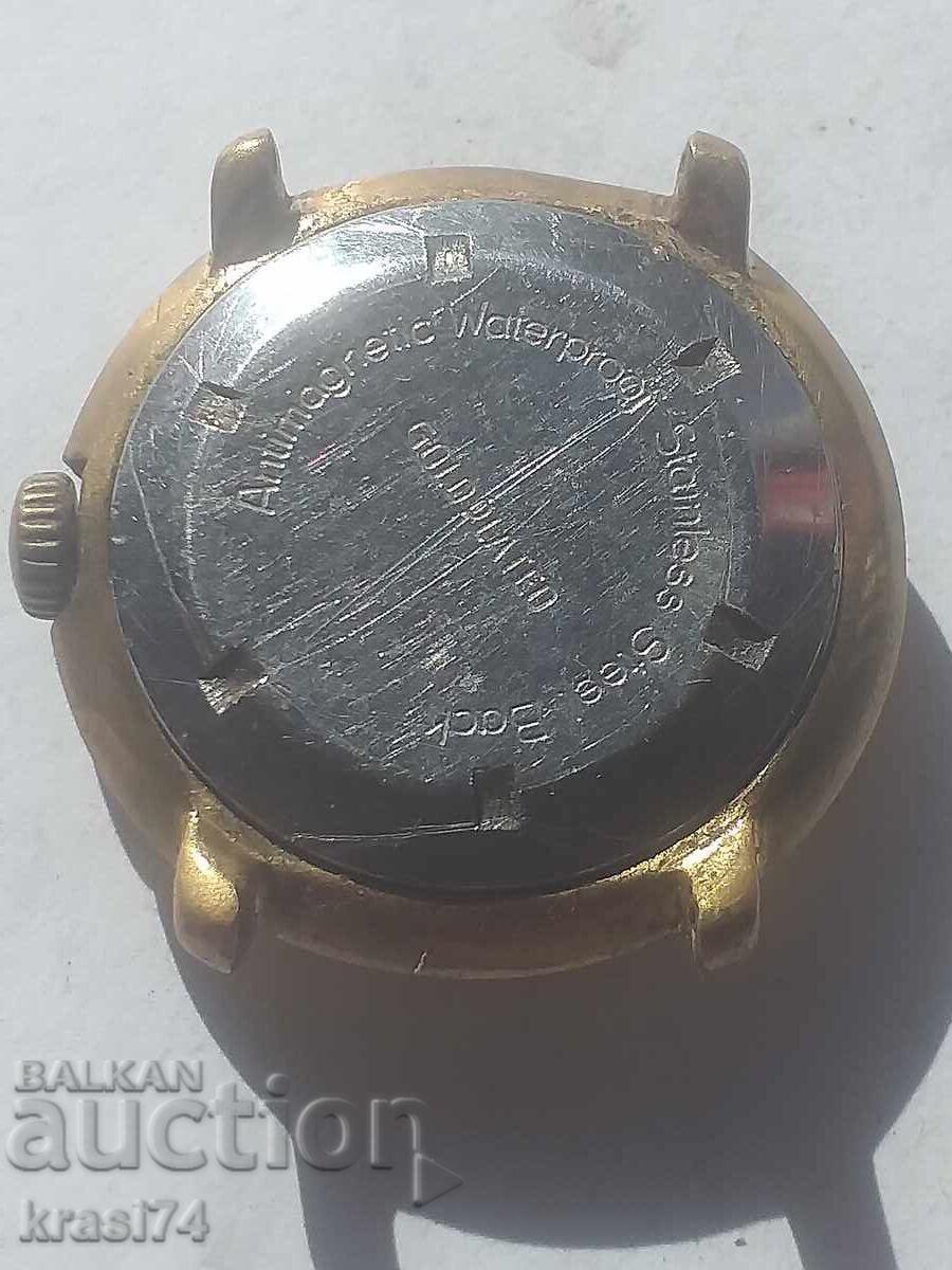 Gold plated watch with price 45.00 BGN | € 23.01 Gold plated watch with price 45.00 BGN | € 23.01