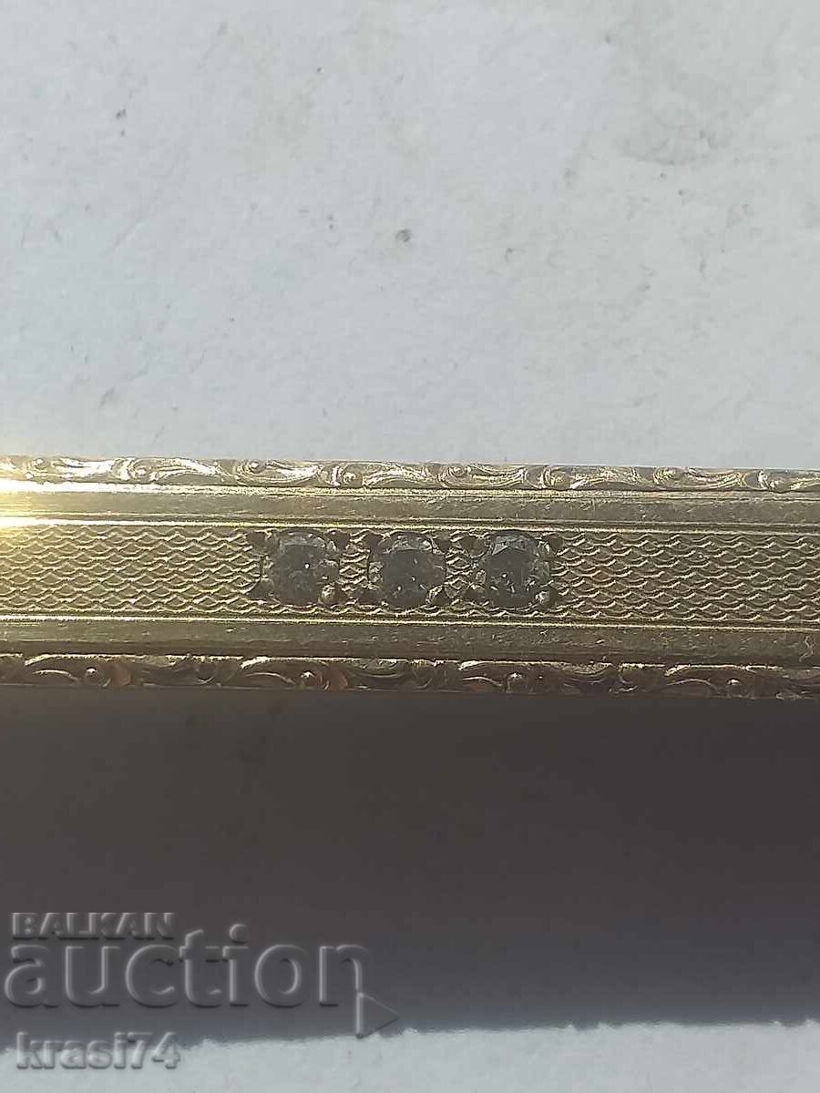 Auction Gold-plated tie pin Auction Gold-plated tie pin