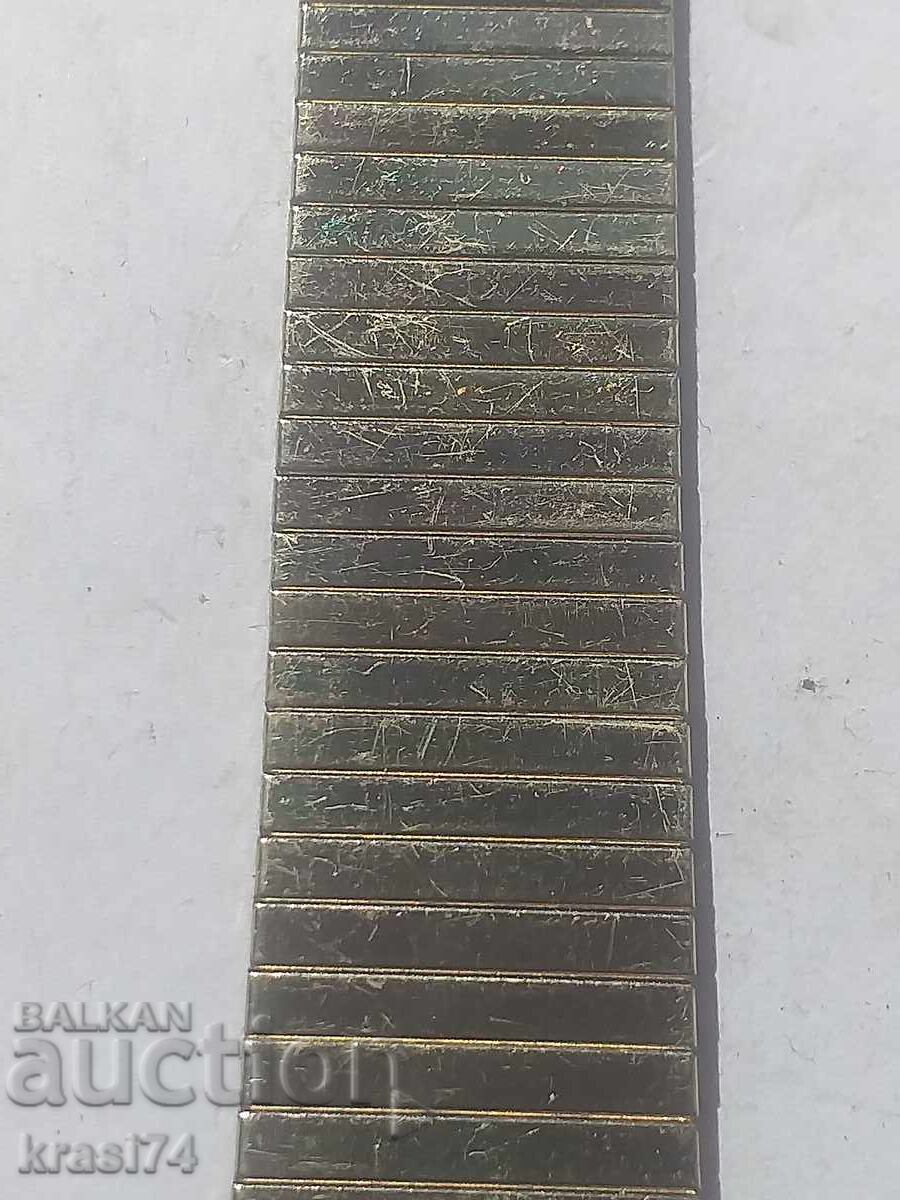 Men's gold-plated chain with price 10.00 BGN | € 5.11 Men's gold-plated chain with price 10.00 BGN | € 5.11