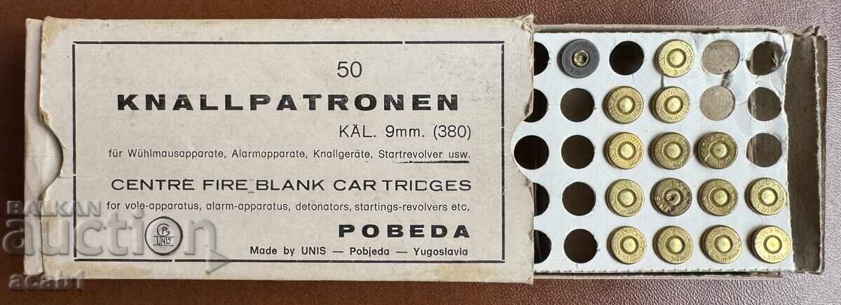 LOV 9mm flare pistol + box of cartridges - 7 LOV 9mm flare pistol + box of cartridges - 7