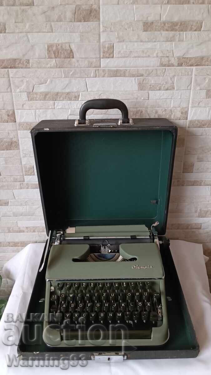 Old Olympia SM2 typewriter - Made in Germany - 1950" - 6