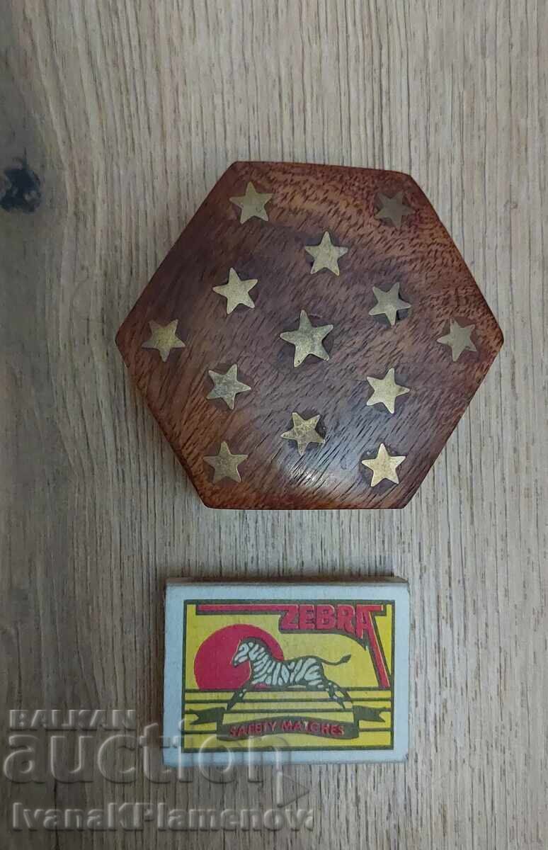 Κουτί από ξύλο και ορείχαλκο για συλλέκτες - 5 Κουτί από ξύλο και ορείχαλκο για συλλέκτες - 5