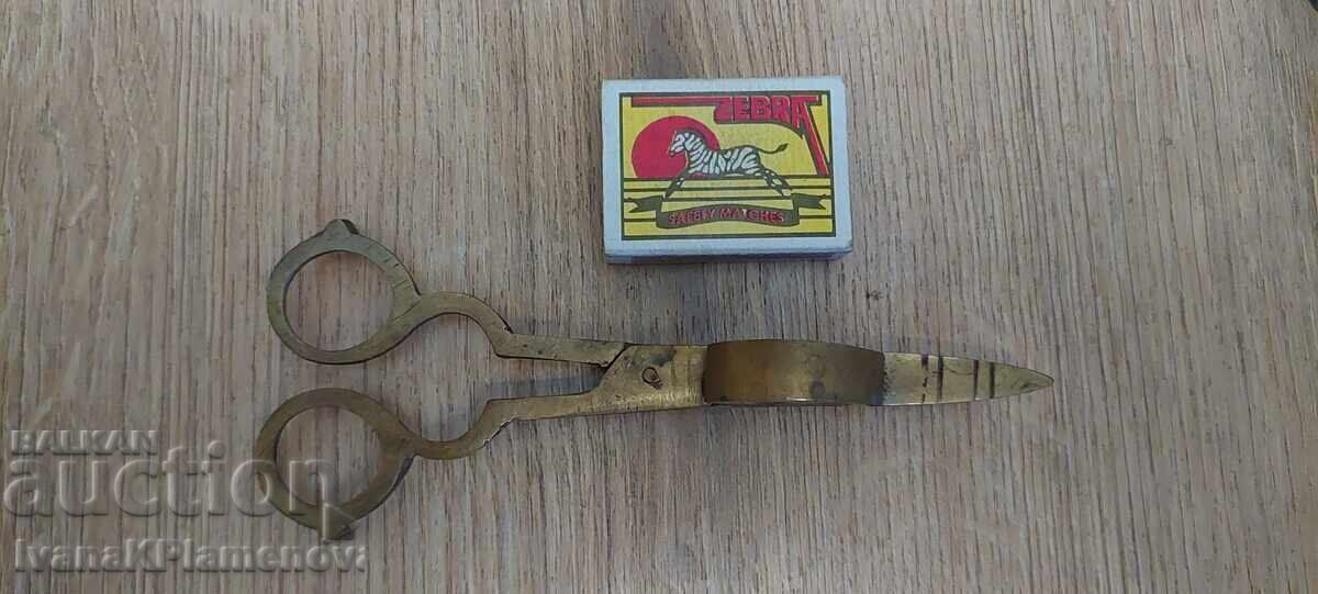 Brass scissors extinguisher for connoisseurs - 5 Brass scissors extinguisher for connoisseurs - 5