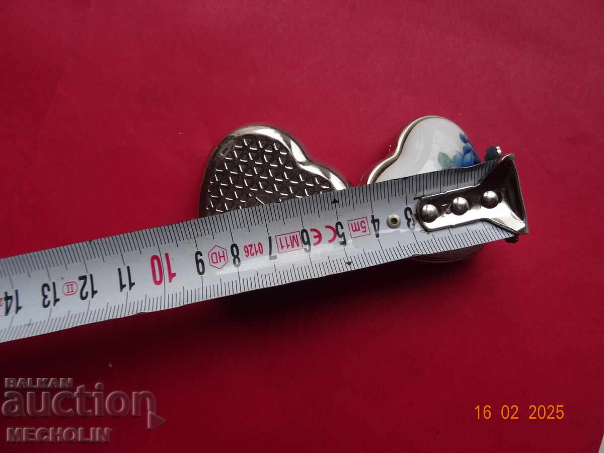 СТАРА МЕТАЛНА КУТИЯ 2 - 6