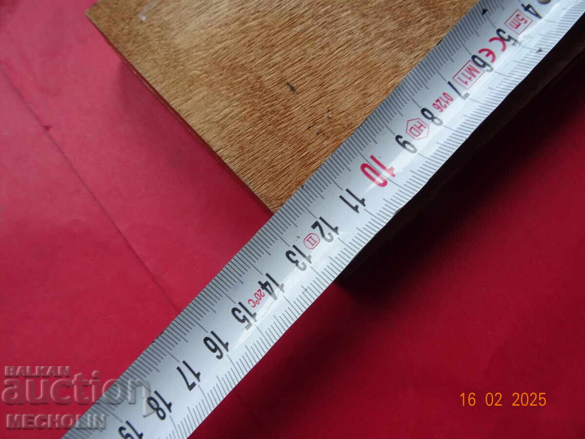 Cutie veche de trabucuri cu margele de sticla - 5 Cutie veche de trabucuri cu margele de sticla - 5