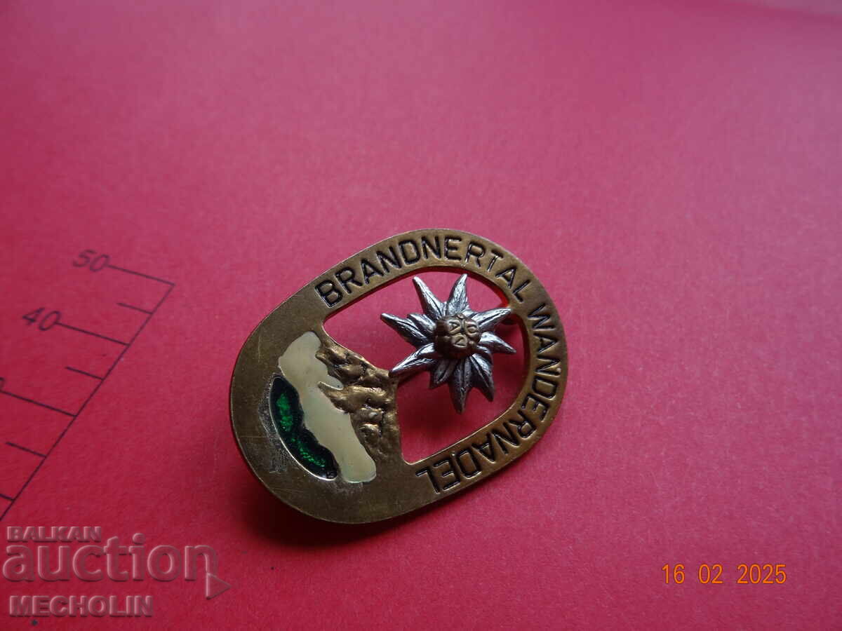 Delivery of GERMAN TOURIST BADGE Delivery of GERMAN TOURIST BADGE