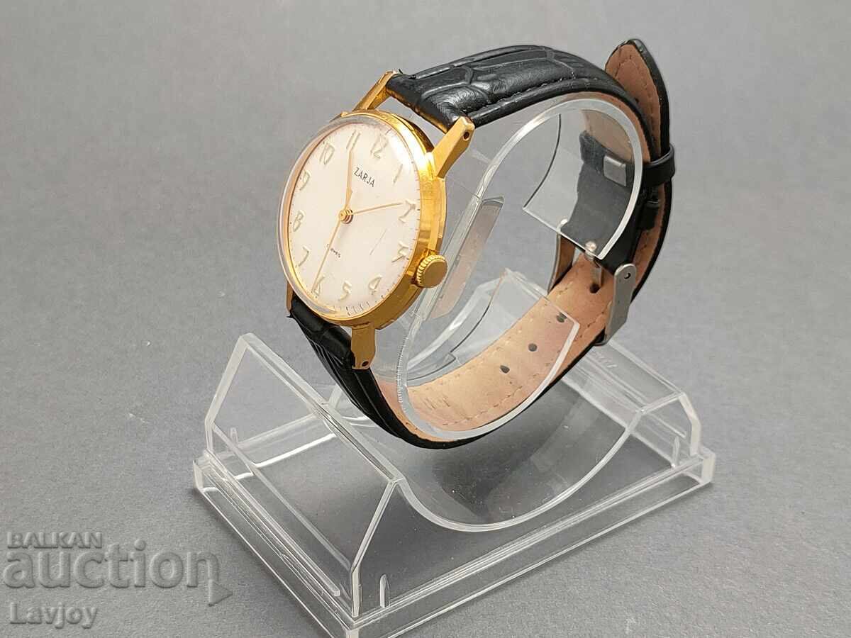 Delivery of *Zarya*☭Zarja☭ au 10 gold-plated retro watch Delivery of *Zarya*☭Zarja☭ au 10 gold-plated retro watch