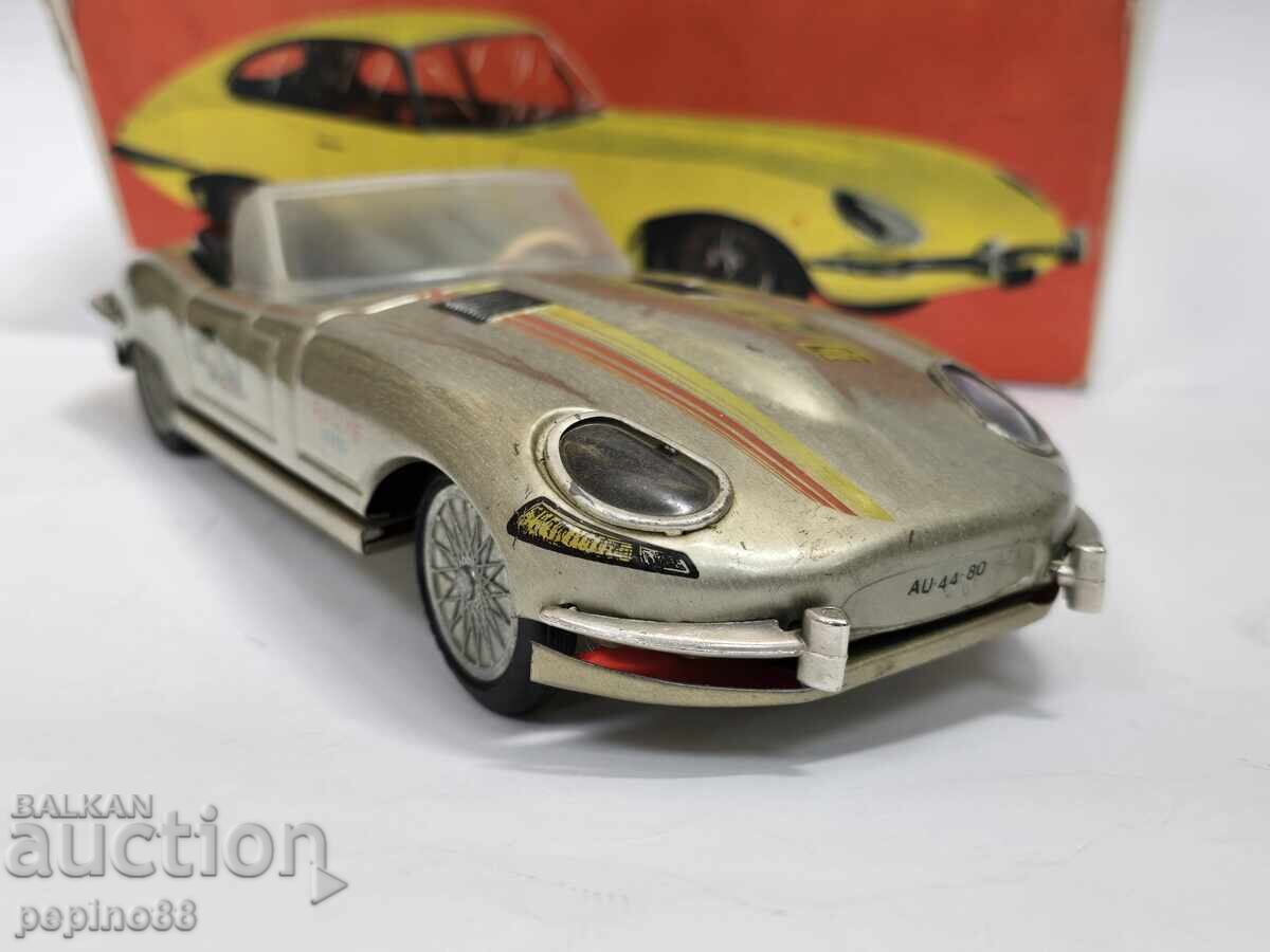 Brand new Hungarian Jaguar convertible with original box - 5 Brand new Hungarian Jaguar convertible with original box - 5