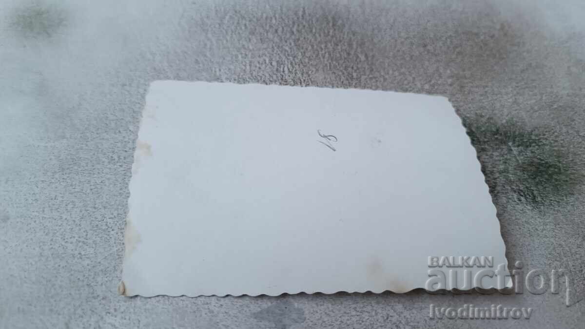 Photo Kushiya on the main street with price 2.45 BGN | € 1.25 Photo Kushiya on the main street with price 2.45 BGN | € 1.25