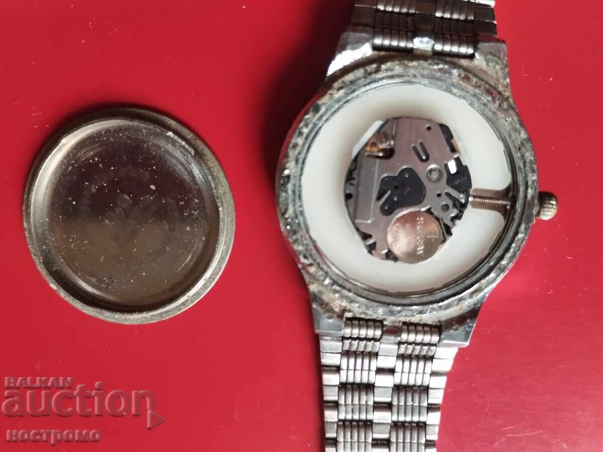 Ρολόι Q&Q Quartz - A 5349 - 5 Ρολόι Q&Q Quartz - A 5349 - 5