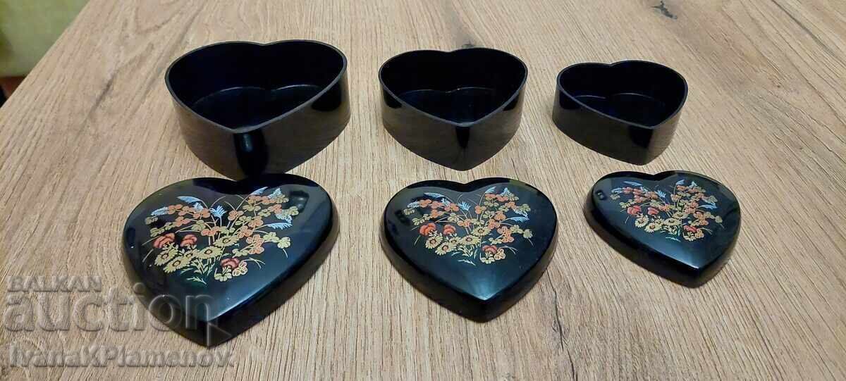 Licitație Cutii tip Matryoshka 3 buc