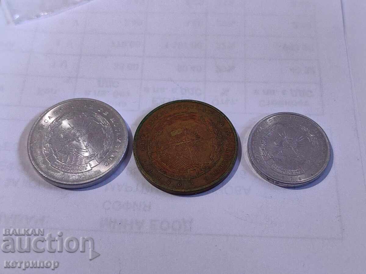 Mozambique lot different years 1980 1982 with price 8.00 BGN | € 4.09 Mozambique lot different years 1980 1982 with price 8.00 BGN | € 4.09