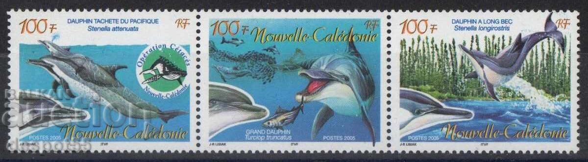 2005. New Caledonia (fr). Dolphins. Strip. 2005. New Caledonia (fr). Dolphins. Strip.