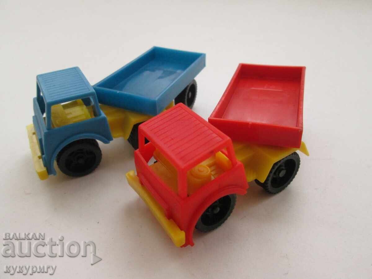 Old Soc children's toys small plastic trucks - 6 Old Soc children's toys small plastic trucks - 6