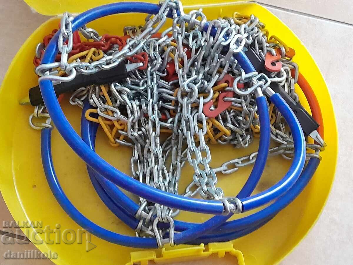 *$*Y*$* CAR CHAINS - NEW, UNUSED *$*Y*$* - 6