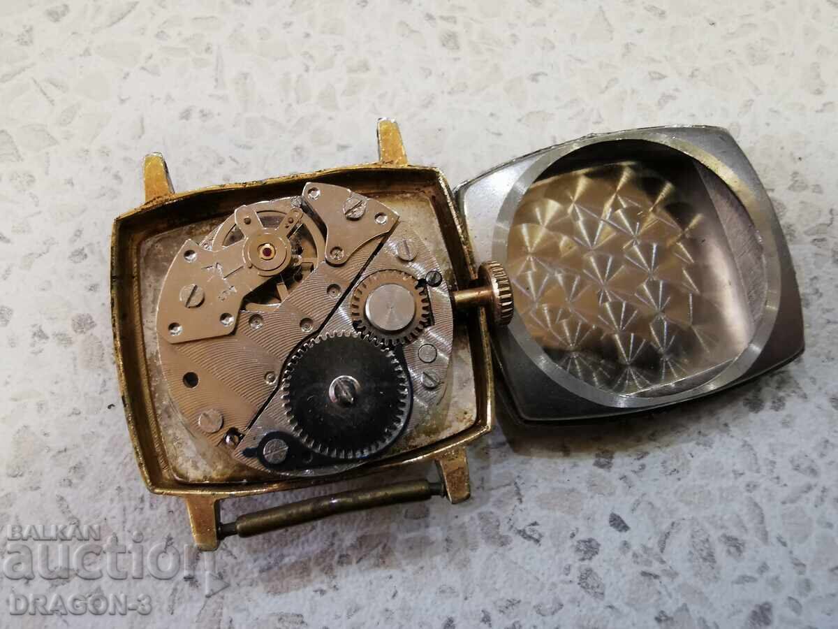 Παράδοση ΕΠΙΧΡΥΣΩΜΕΝΟΙ ΣΜΙΘ Παράδοση ΕΠΙΧΡΥΣΩΜΕΝΟΙ ΣΜΙΘ