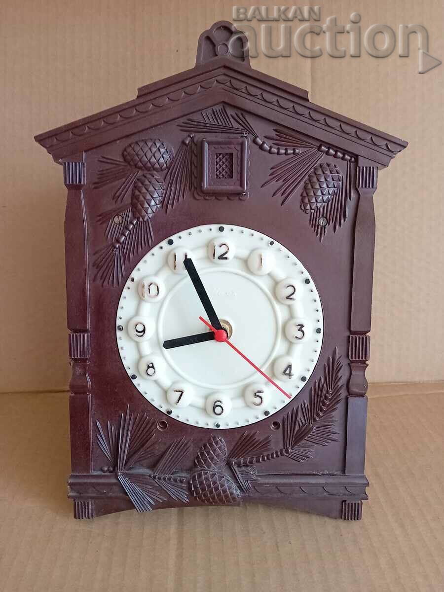 Доставка на стенен кварцов реновиран часовник кукувичка кукувица Доставка на стенен кварцов реновиран часовник кукувичка кукувица