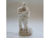 Old Sots statuette figure Love hug marble powder