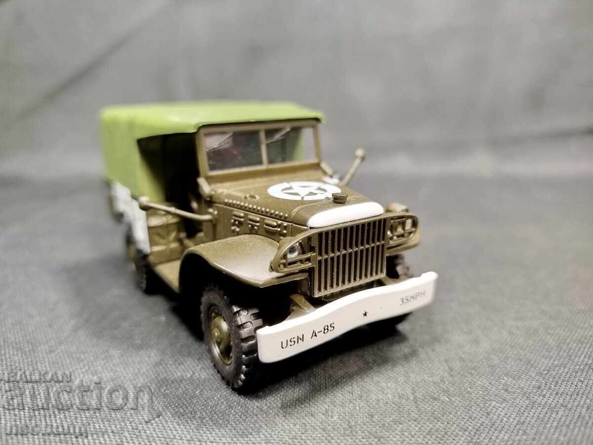1/43 METAL CAR SCALE MODEL DODGE WC VICTORIA - 5