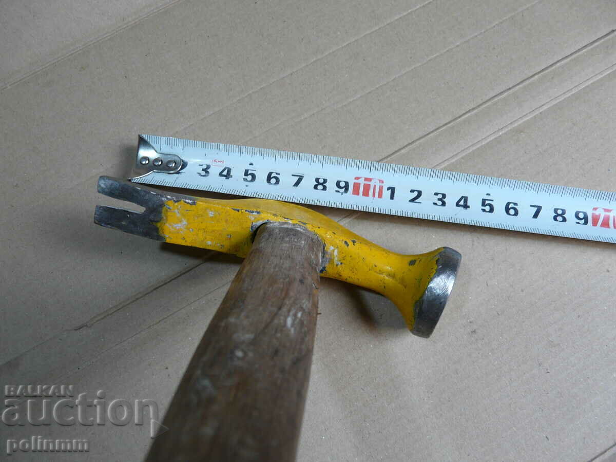 Παλιό σφυρί τσαγκάρη - 54 με τιμή 20.00 BGN | € 10.23 Παλιό σφυρί τσαγκάρη - 54 με τιμή 20.00 BGN | € 10.23